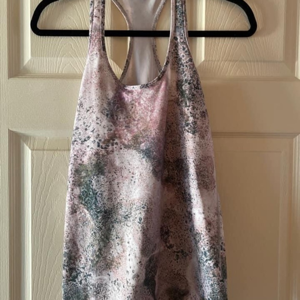 Lulu Lemon Bundle - Picture 3 of 11
